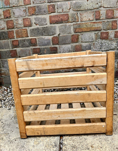 Wood stackable slatted - slatted, storage